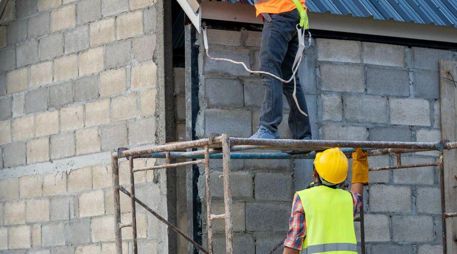Expert Emergency Roof Repairs services in Centerville, TX